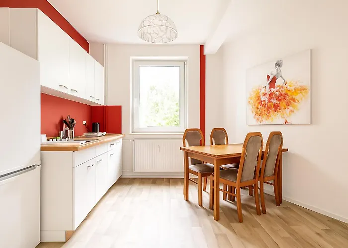 Homestay Private In 2 Flat, 15mins Direct U-bahn To Hbf-self-check-in Hamburg
